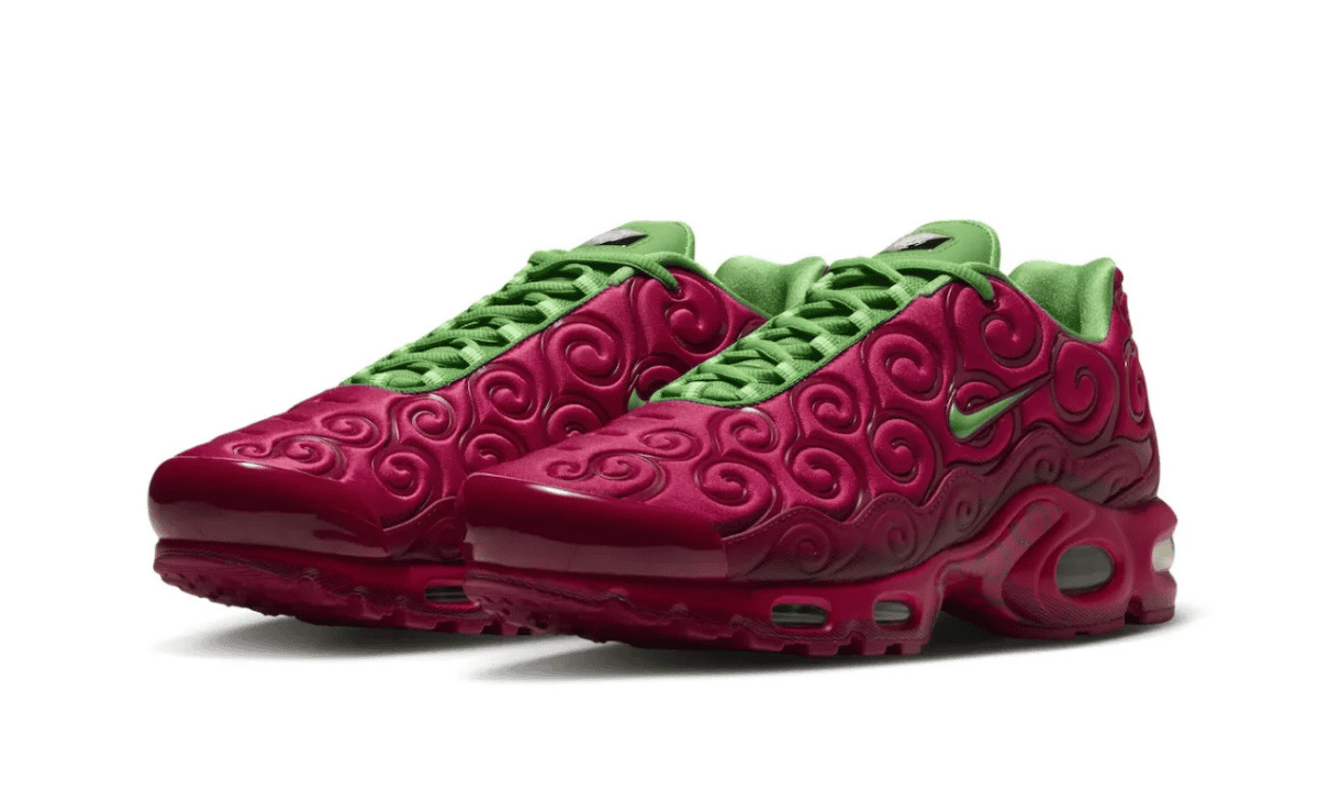 Air Max Plus One Piece Ope Ope (With Promo Card)
