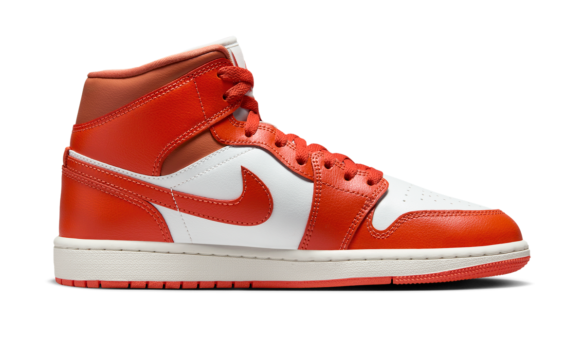 Air Jordan 1 Mid Cosmic Clay (Women's) BQ6472-108 — Vista 2