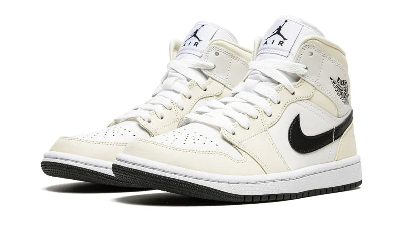 Air Jordan 1 Mid Coconut Milk (W) BQ6472-121 — Vista 2