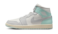 Air Jordan 1 Mid Football Grey Igloo (Women's) BQ6472-134 — Vista 1