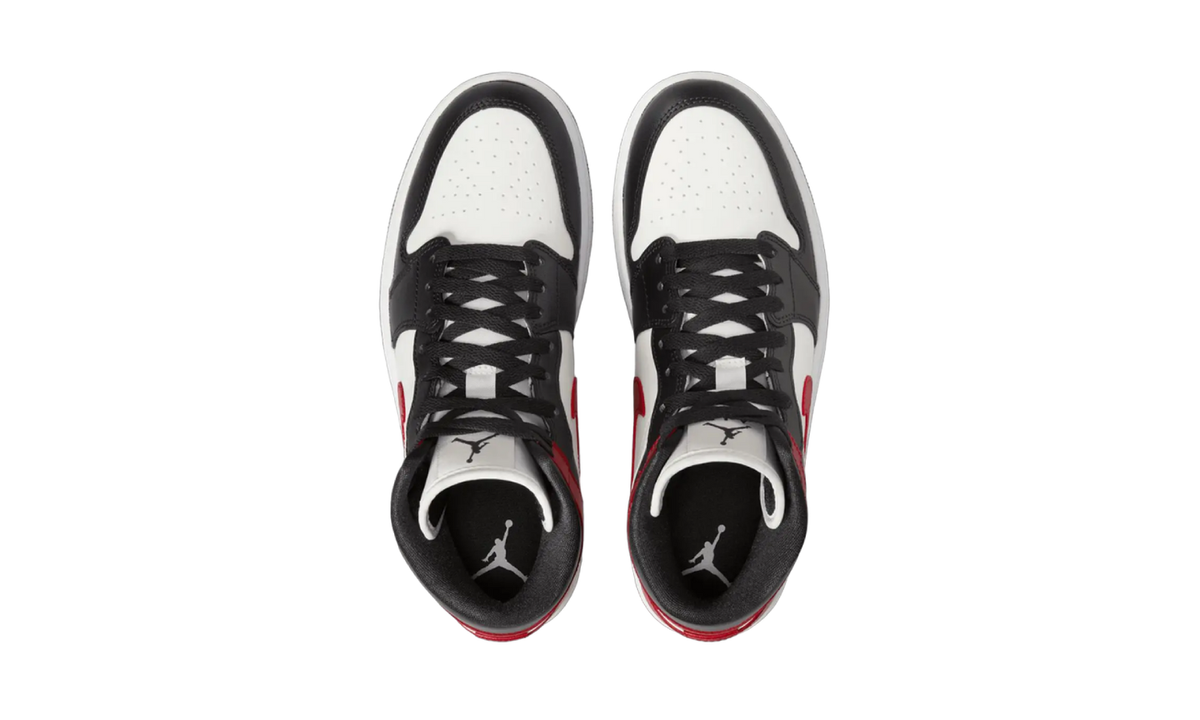 Air Jordan 1 Mid Black Toe BQ6472-160 — Vista 3
