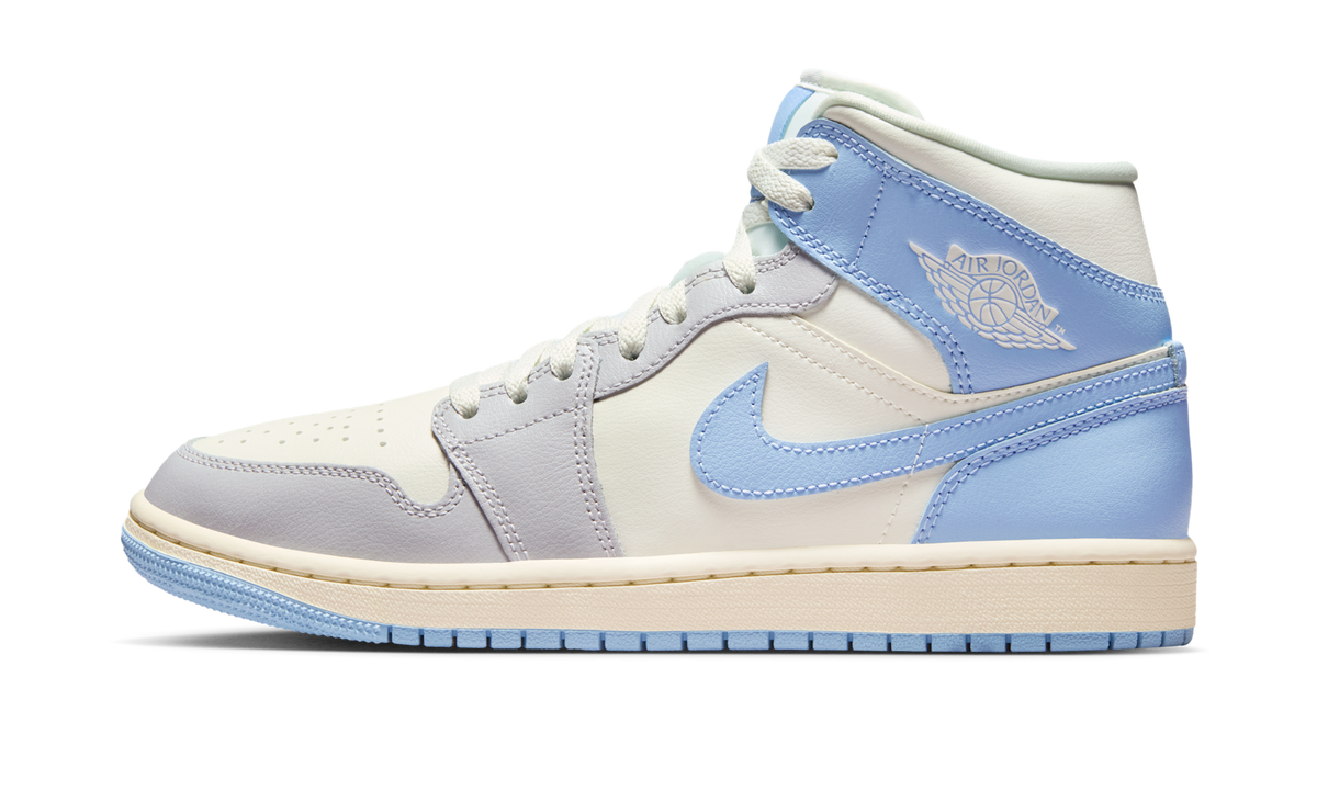 Air Jordan 1 Mid Psychic Blue Sail Coconut Milk (Women's) BQ6472-402 — Vista 1