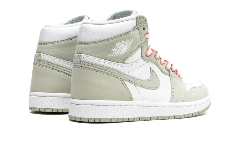 Air Jordan 1 Retro High OG Seafoam (W) CD0461-002 — Vista 3