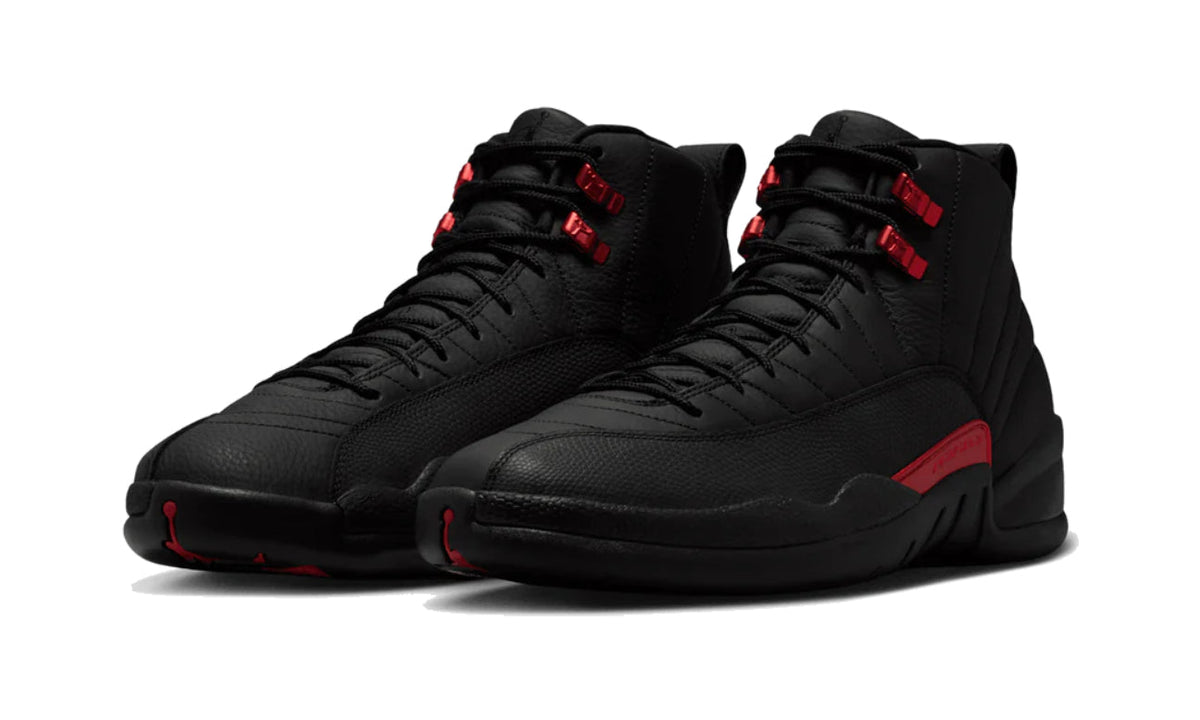 Air Jordan 12 Retro Bloodline CT8013-003 — Vista 2