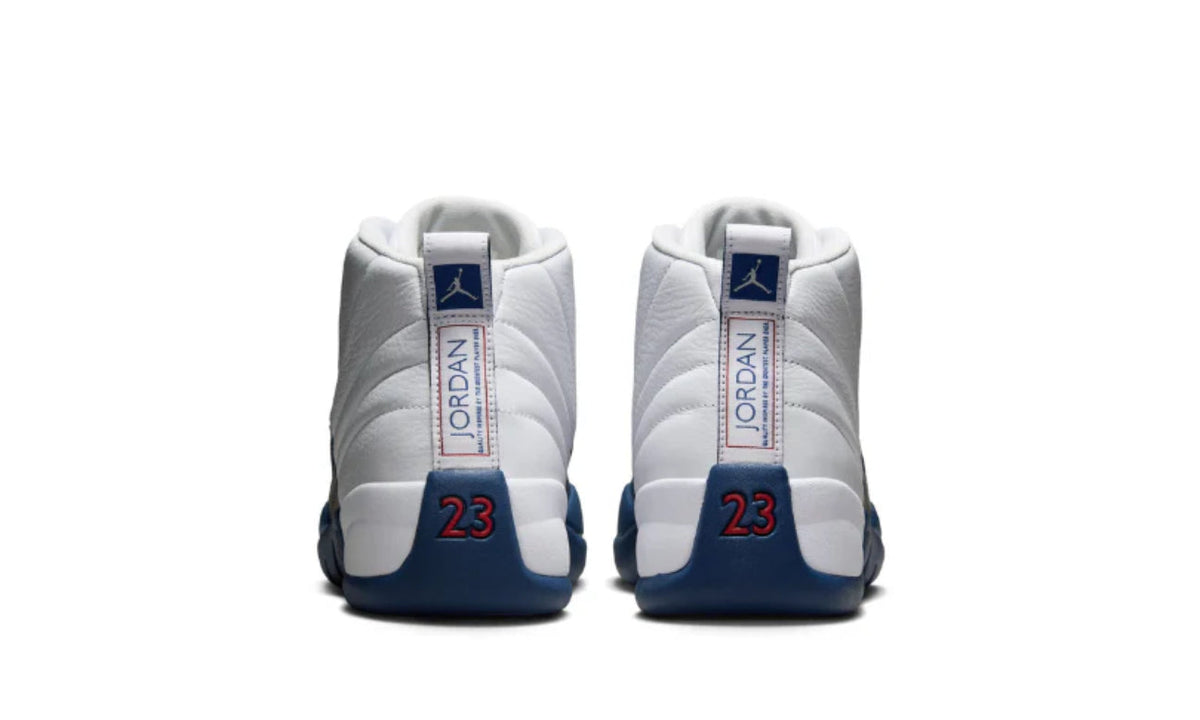 Air Jordan 12 Retro French Blue (2025) CT8013-114 — Vista 3