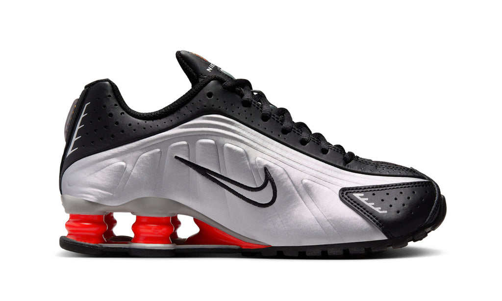 Nike Shox R4 Metallic Silver Black Picante Red (GS) — Foto 3