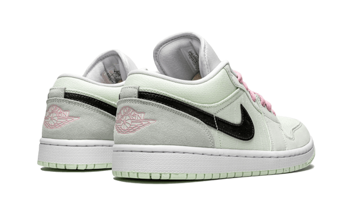 Air Jordan 1 Low SE Barely Green (Women's) CZ0776-300 — Vista 2