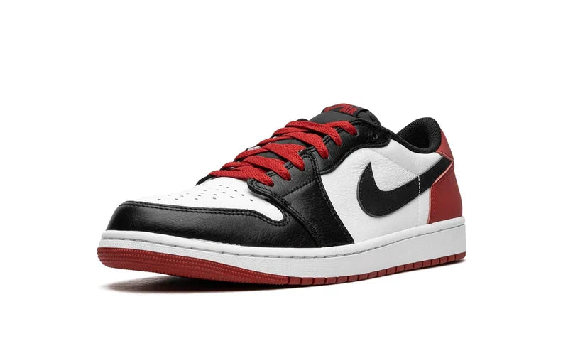 Air Jordan 1 Low Retro OG Black Toe CZ0790-106 — Vista 2
