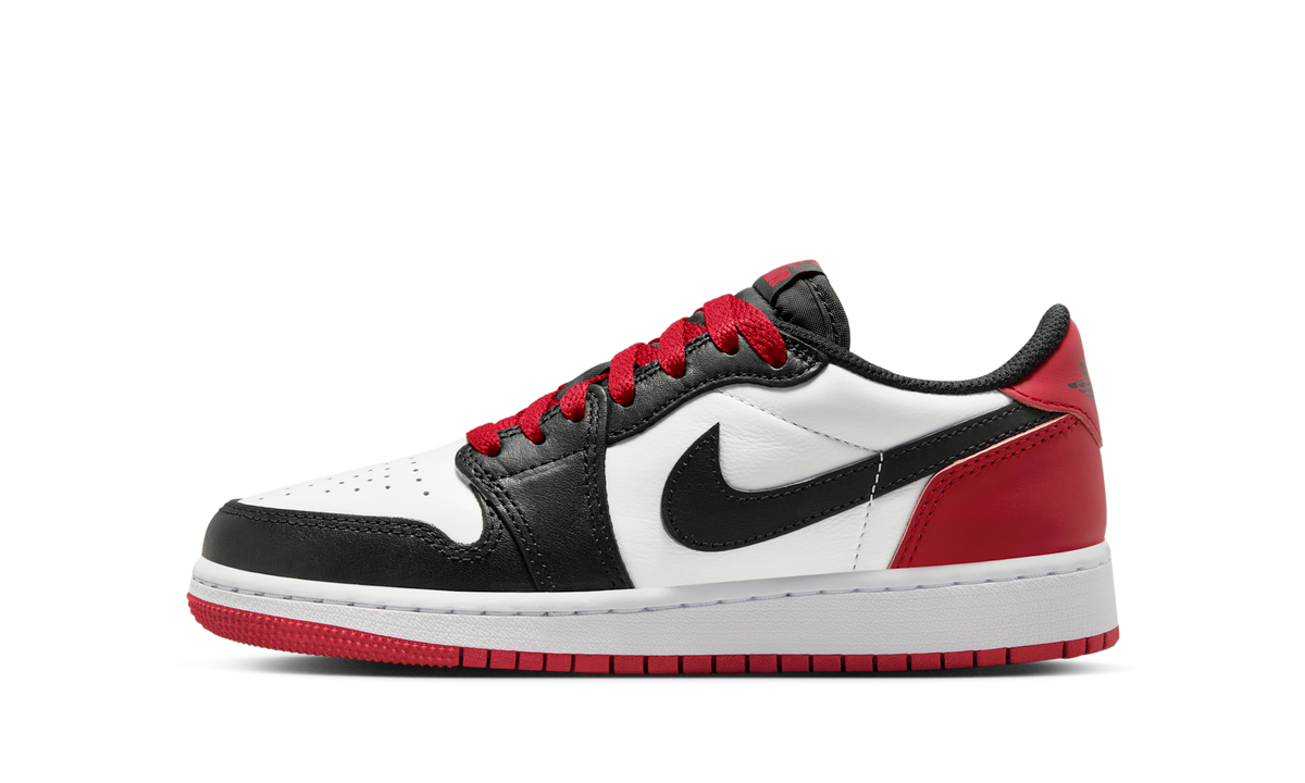 Air Jordan 1 Retro Low OG Black Toe (2023) (GS) CZ0858-106 — Vista 1