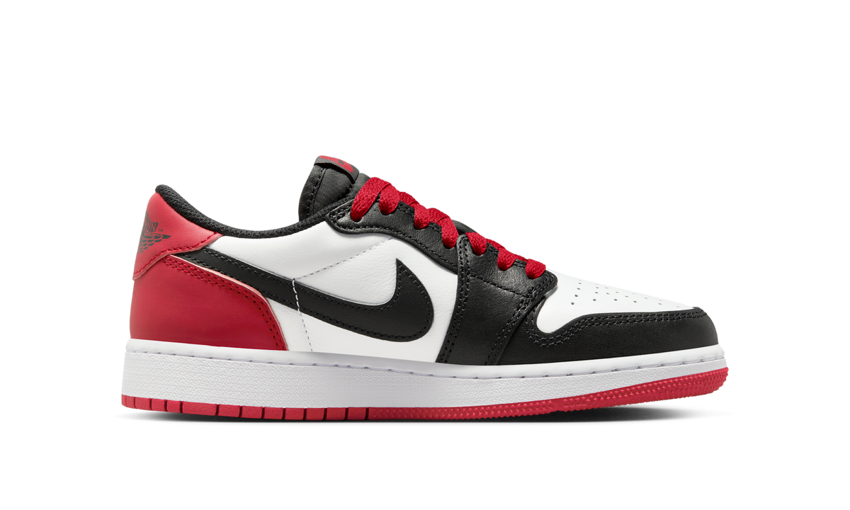 Air Jordan 1 Retro Low OG Black Toe (2023) (GS) CZ0858-106 — Vista 2