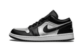 Air Jordan 1 Low SE Black Metallic Silver (Women's) DA5551-001 — Vista 1