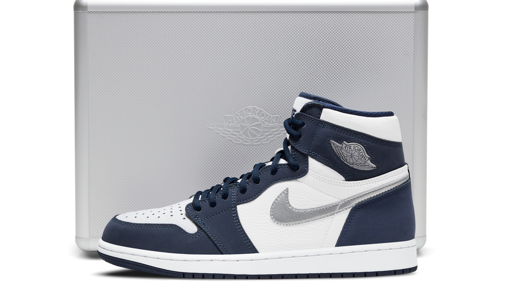 Air Jordan 1 Retro High CO.JP Midnight Navy (Suitcase) DB5877-100 — Vista 1