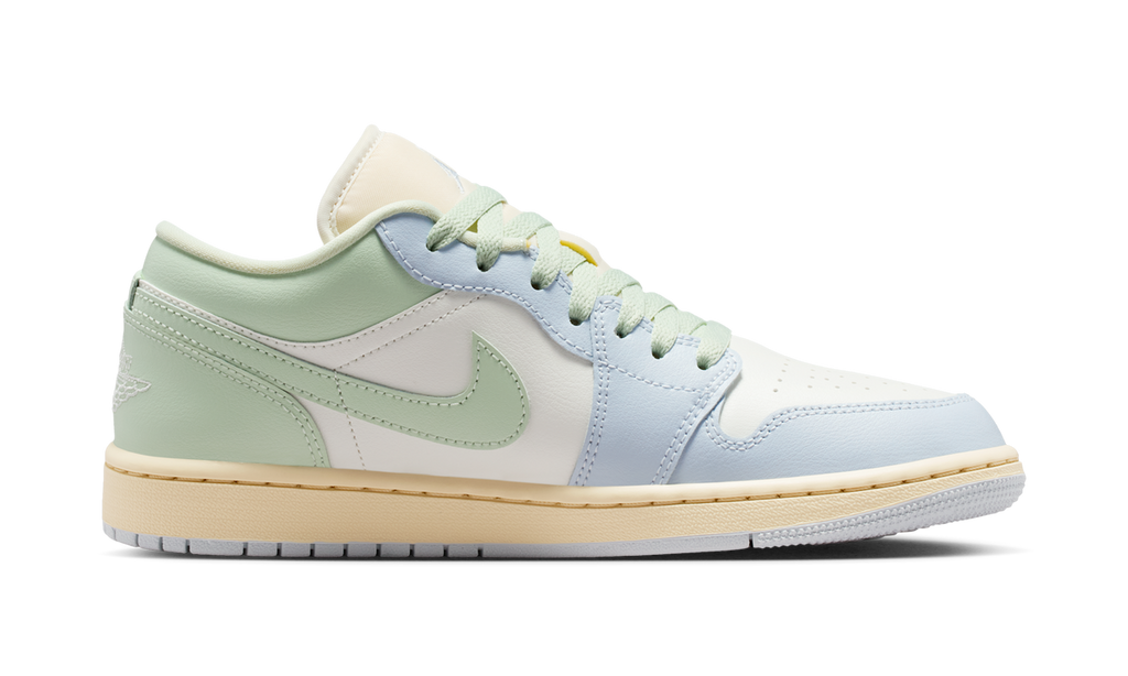 Air Jordan 1 Low Sail Jade Aura (Women's) DC0774-108 — Vista 2