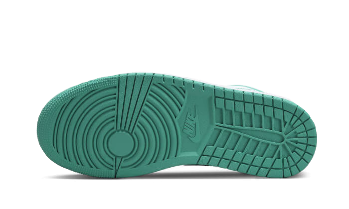 Air Jordan 1 Low New Emerald (Women's) DC0774-132 — Vista 2