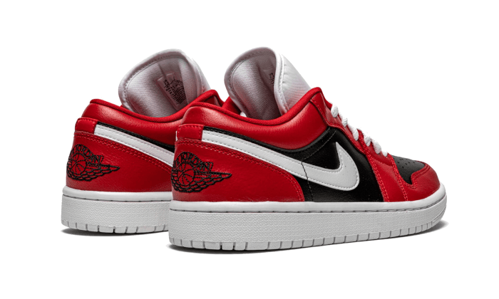 Air Jordan 1 Low Chicago Flip (Women's) DC0774-603 — Vista 2