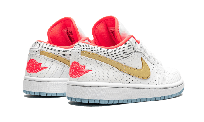 Air Jordan 1 Low SE White Sesame (Women's) DC9509-100 — Vista 2