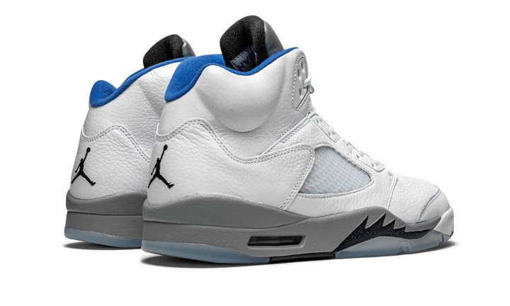 Air Jordan 5 Retro White Stealth (2021) DD0587-140 — Vista 2