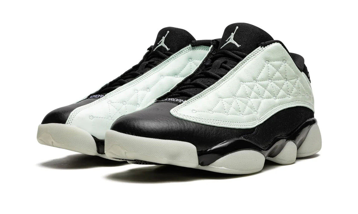 Air Jordan 13 Retro Low Singles' Day (2021) DM0803-300 — Vista 2