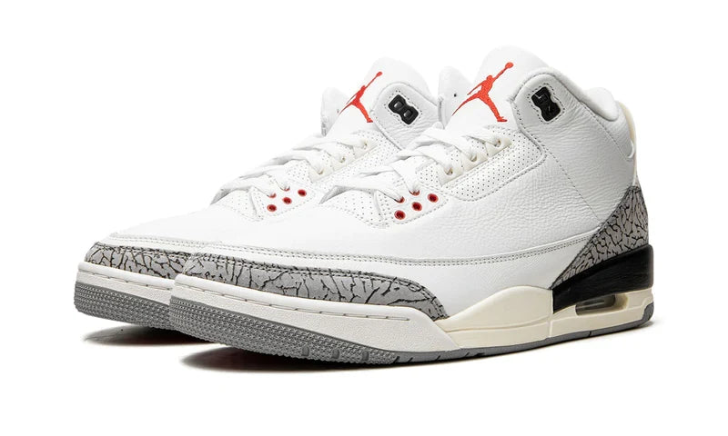 Air Jordan 3 Retro White Cement Reimagined (2023) DN3707-100 — Vista 2