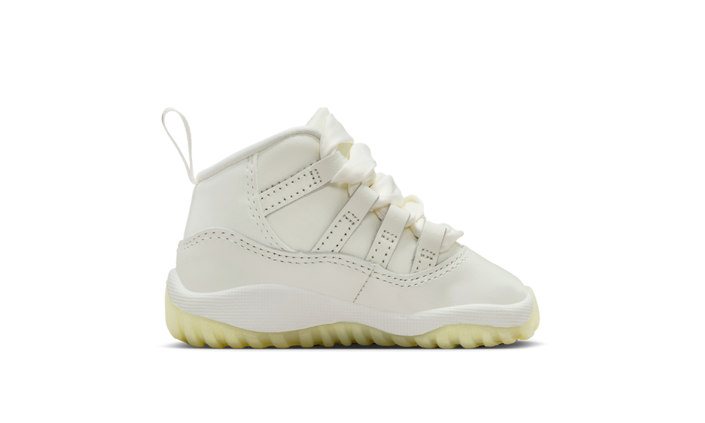 Air Jordan 11 Retro Pearl (TD) DO3856-110 — Vista 2