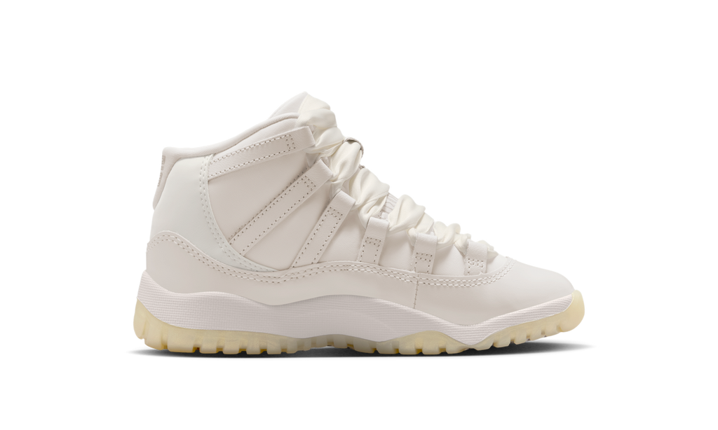 Air Jordan 11 Retro Pearl (PS) DO3857-110 — Vista 2