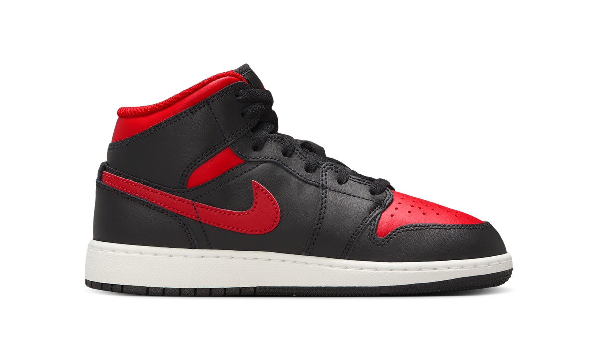 Air Jordan 1 Mid Black Summit White Varsity Red (GS) DQ8423-067 — Vista 2