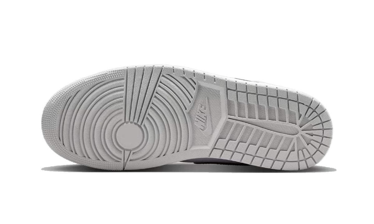 Air Jordan 1 Mid Barons (GS) DQ8423-101 — Vista 3