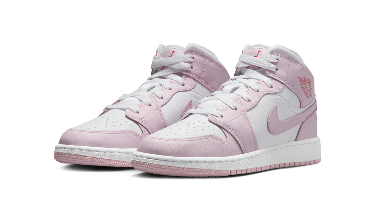 Air Jordan 1 Mid Valentine's Day DQ8423-608 — Vista 2