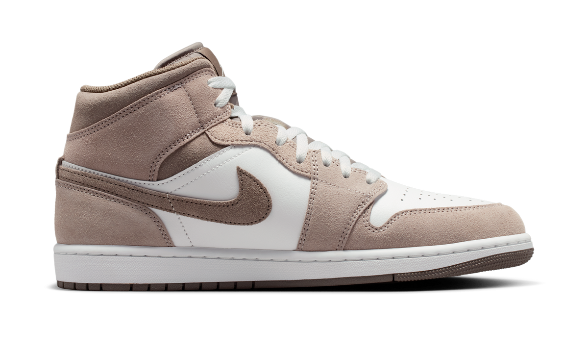 Air Jordan 1 Mid Enigma Stone DQ8426-003 — Vista 2