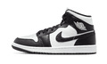 Air Jordan 1 Mid Split Black White (Women's) DR0501-101 — Vista 1