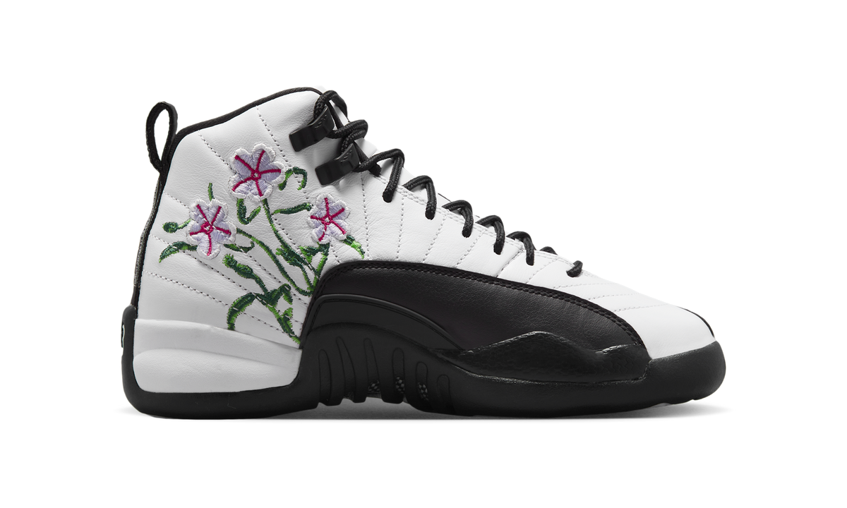 Air Jordan 12 Retro Floral (GS) DR6956-100 — Vista 2