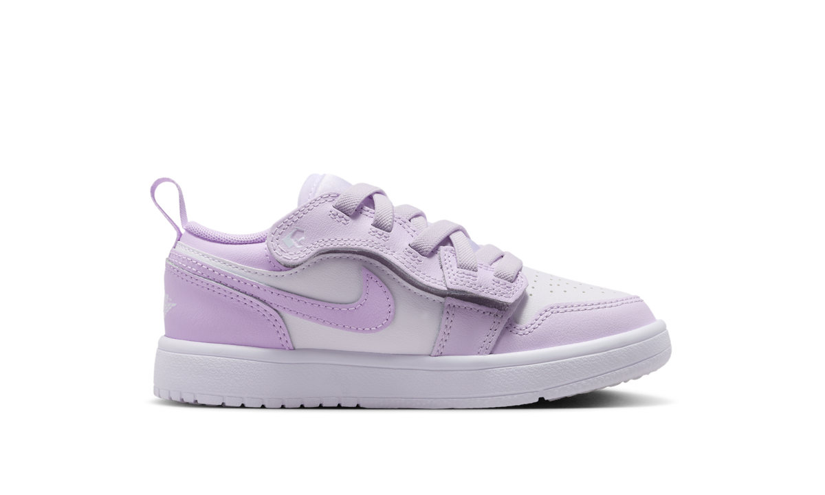 Air Jordan 1 Low ALT Barely Grape Violet Mist (PS) DR9748-500 — Vista 2