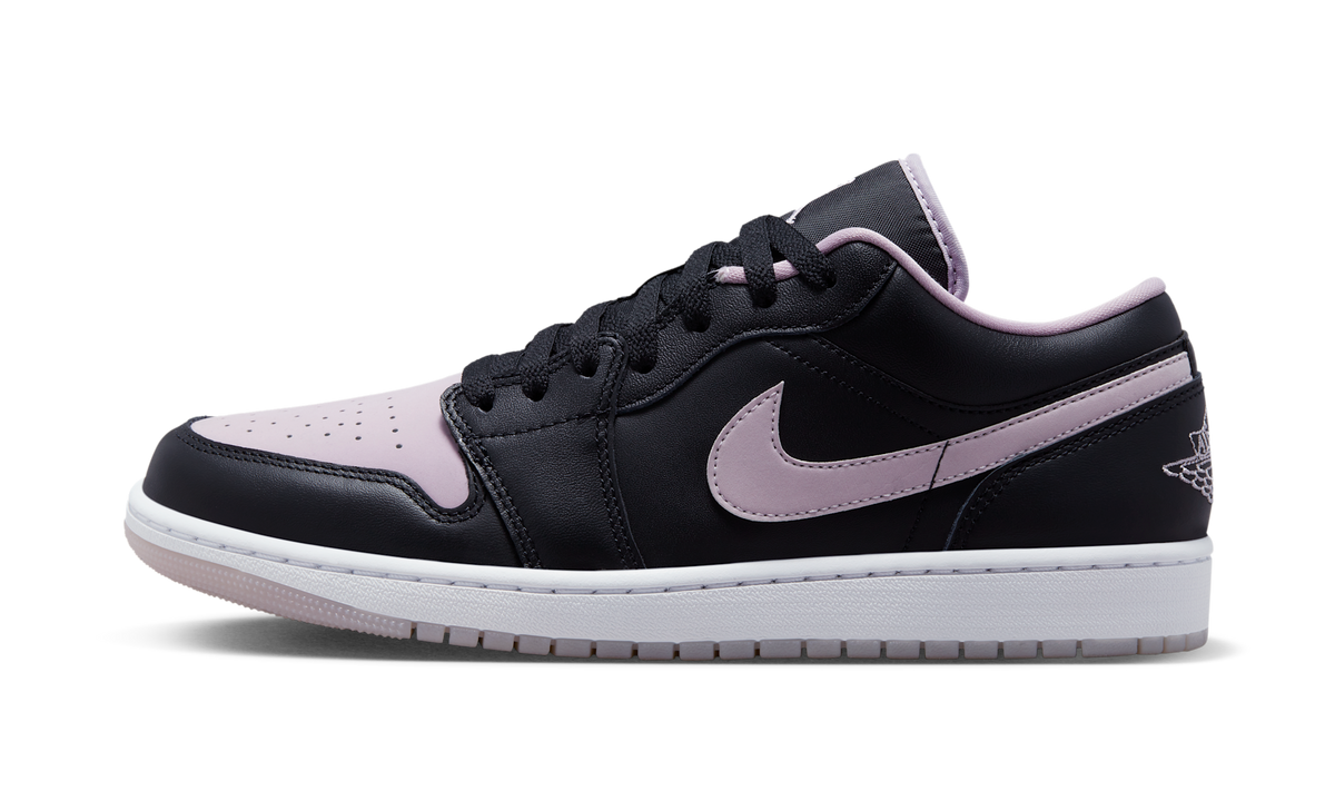 Air Jordan 1 Low SE Black Iced Lilac DV1309-051 — Vista 1