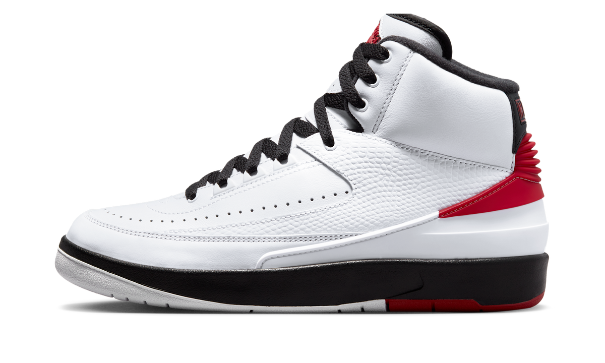 Air Jordan 2 Retro OG Chicago (2022) (Women's) DX4400-106 — Vista 1