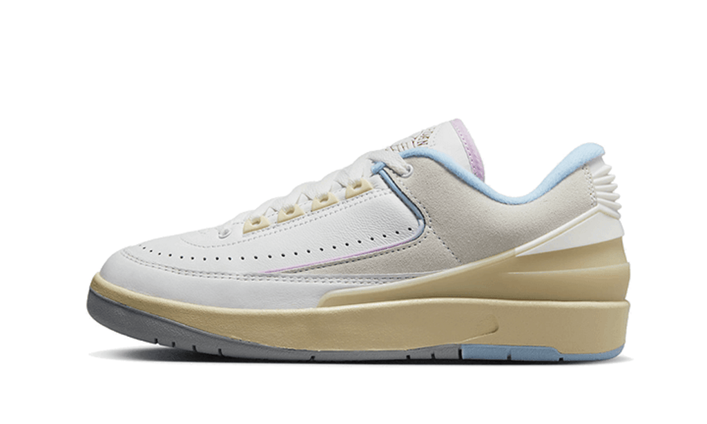 Air Jordan 2 Retro Low Look, Up in the Air (Women's) DX4401-146 — Vista 1