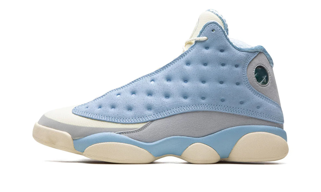 Air Jordan 13 Retro SoleFly DX5763-100 — Vista 1