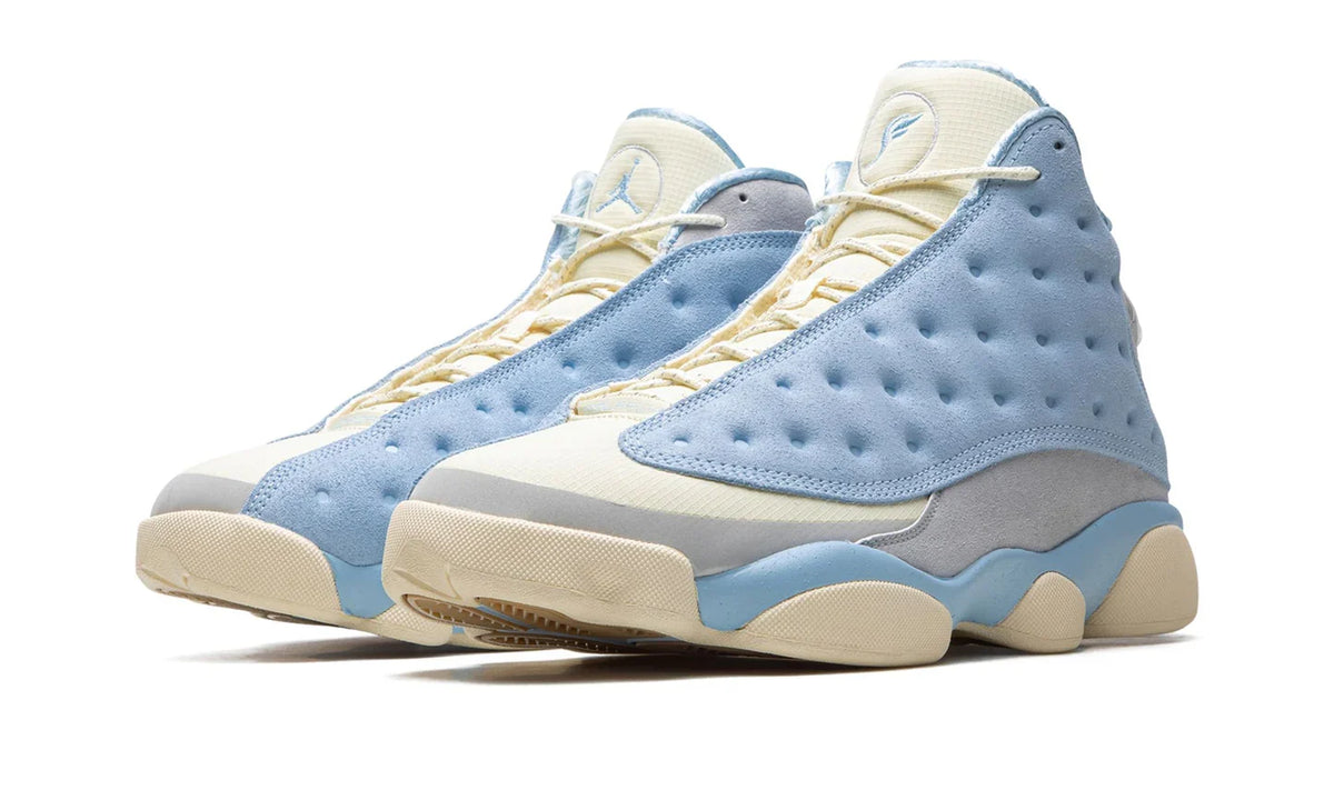 Air Jordan 13 Retro SoleFly DX5763-100 — Vista 2