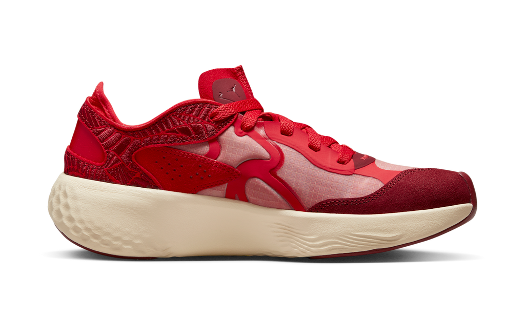 Air Jordan Delta 3 Low SE Team Red Muslin University Red Sail (Women's) DX6723-600 — Vista 2
