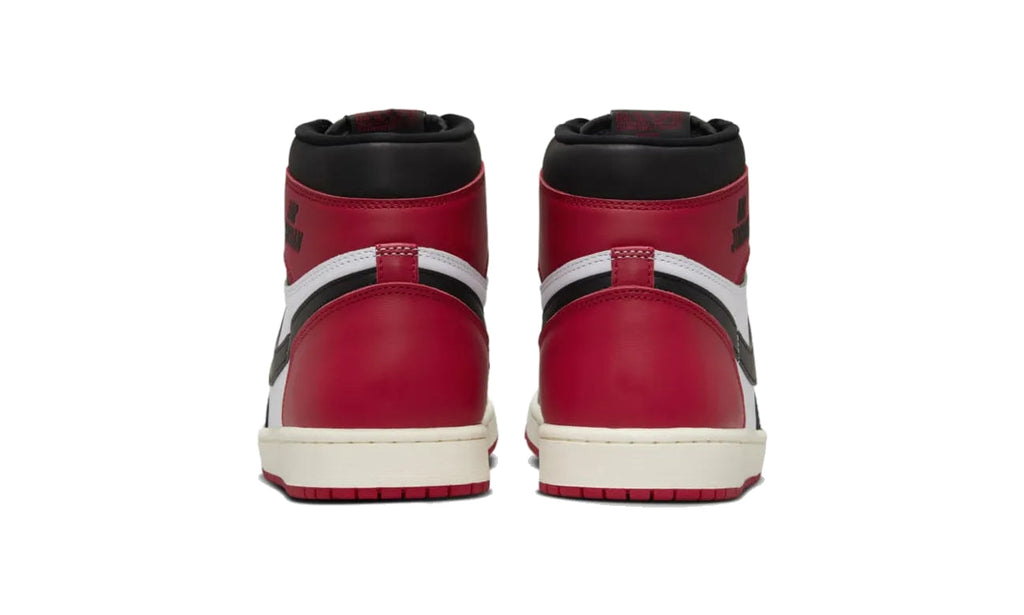 Air Jordan 1 Retro High OG Black Toe Reimagined DZ5485-106 — Vista 3