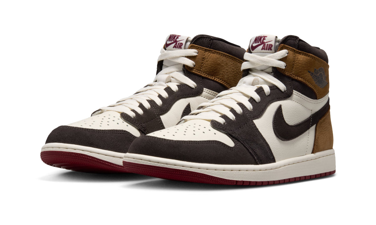Air Jordan 1 Retro High OG Love Letter DZ5485-208 — Vista 2
