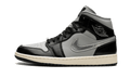 Air Jordan 1 Mid Black Chrome FB9892-002 — Vista 1