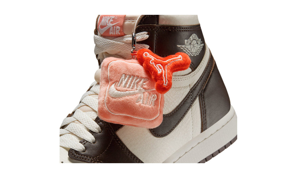 Air Jordan 1 Retro High OG Light Madder Root (W) FD2596-200 — Vista 3