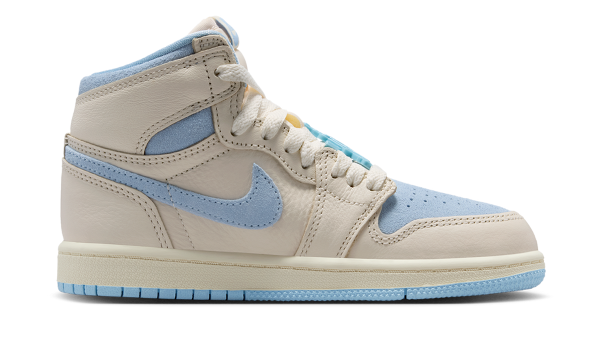 Air Jordan 1 Retro High OG Pale Ivory Psychic Blue (PS) FD2597-102 — Vista 2