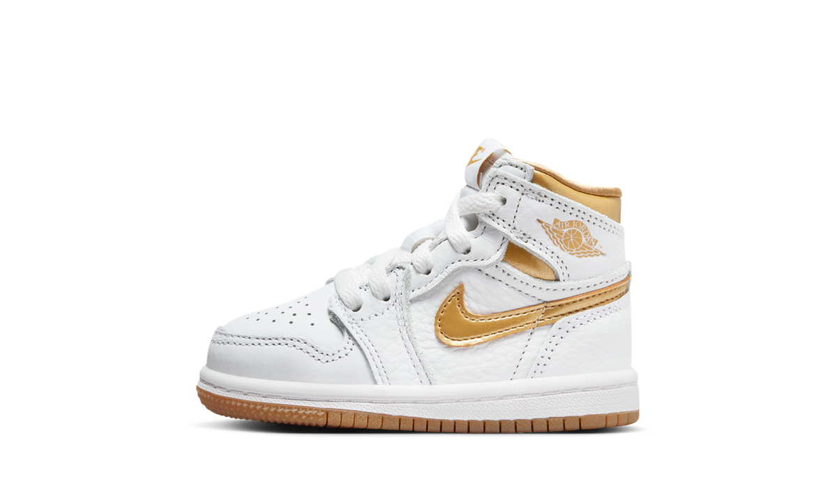 Air Jordan 1 Retro High OG Metallic Gold (TD) FD2598-107 — Vista 1