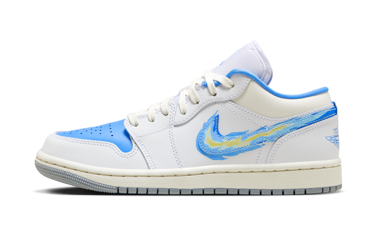 Air Jordan 1 Low SE Just Skate University Blue (Women's) FJ7219-441 — Vista 1