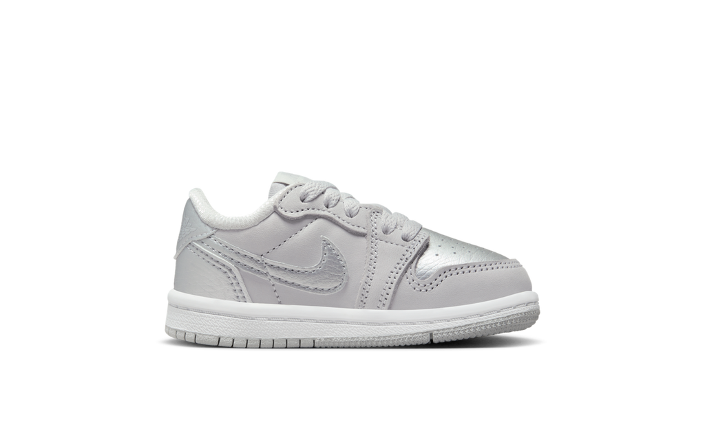 Air Jordan 1 Low OG Metallic Silver (TD) FQ5435-002 — Vista 2