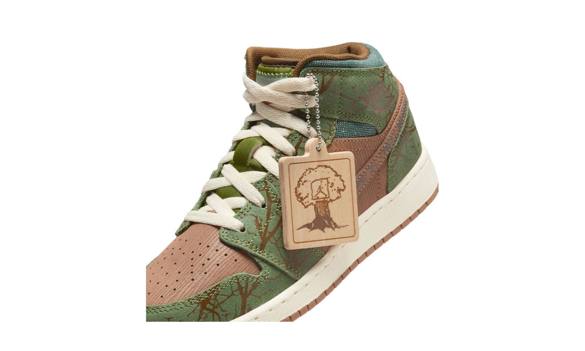 Air Jordan 1 Mid Treeline FQ8101-200 — Vista 3