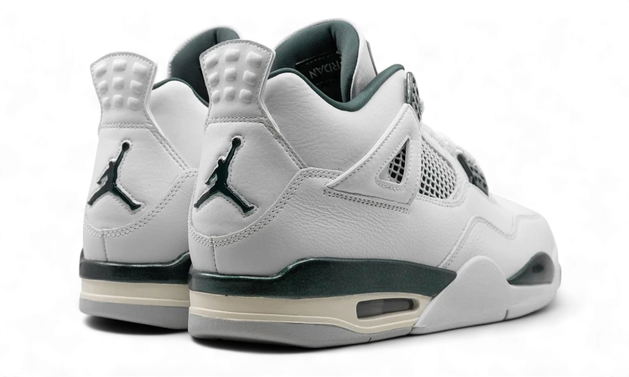 Air Jordan 4 Retro Oxidized Green FQ8138-103 — Vista 3