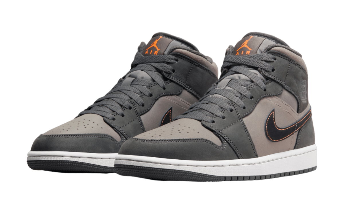 Air Jordan 1 Mid SE Night Stadium FQ8338-017 — Vista 2