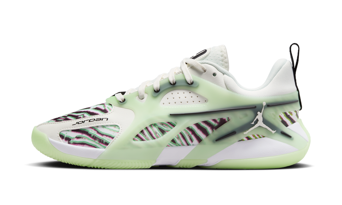 Air Jordan Heir Main Character (Women's) FZ2471-100 — Vista 1